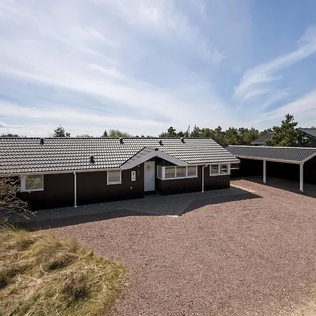 Arine - 700m To The Fjord By Interhome