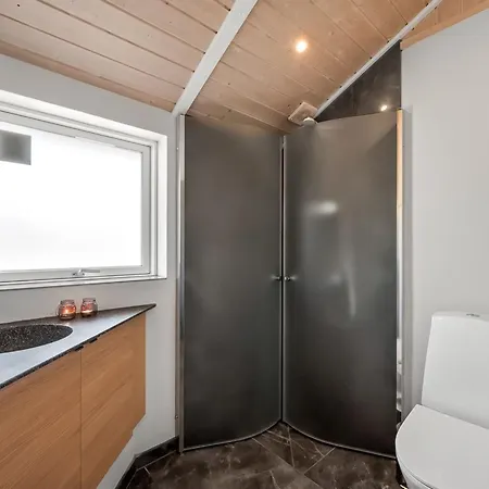 Casa de Férias Arine - 700m To The Fjord By Interhome *